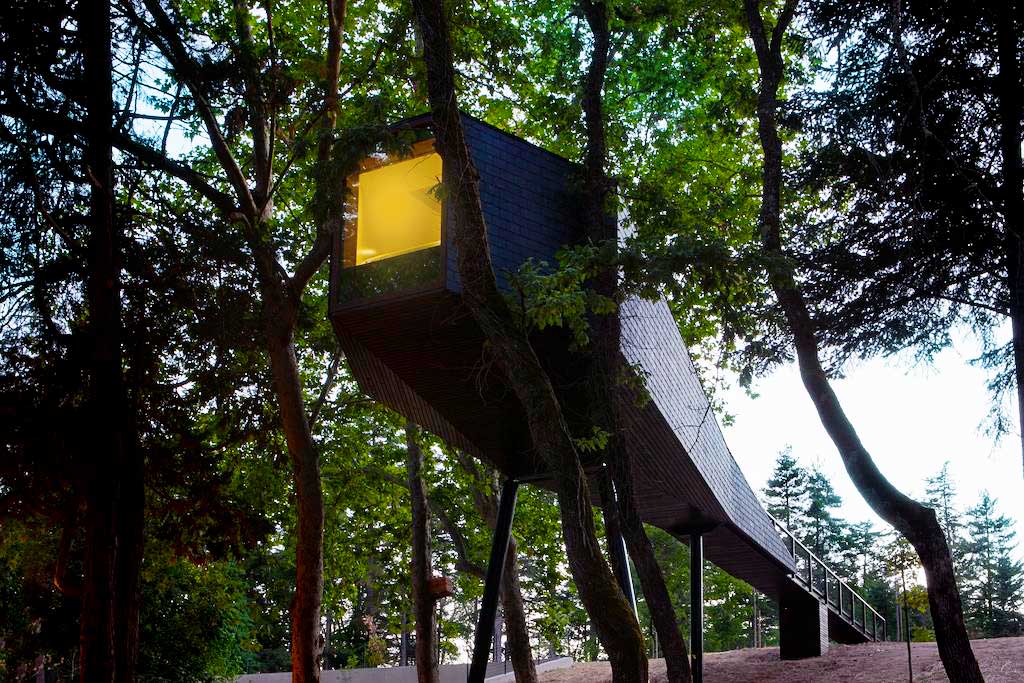 Treehouse at Pedras Salgadas Nature Park hotel