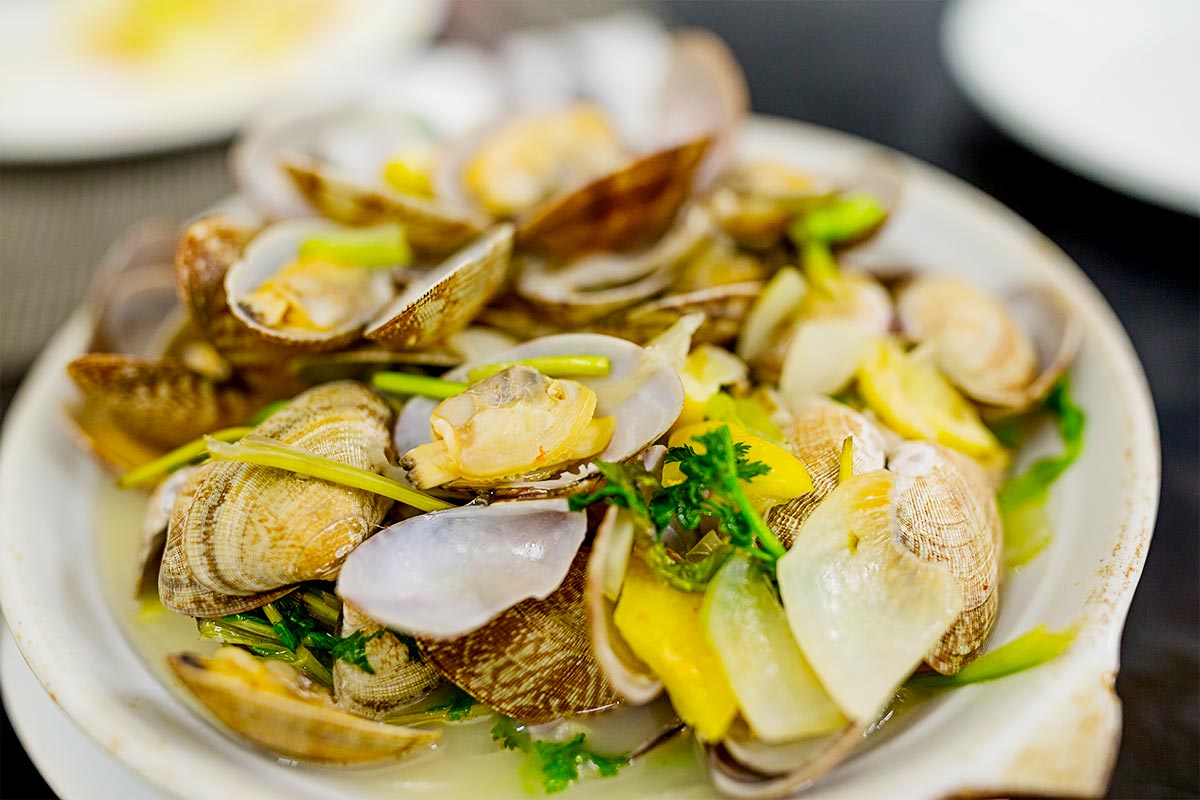 Typical portuguese seafood dish, Amêijoas à Bulhão Pato.