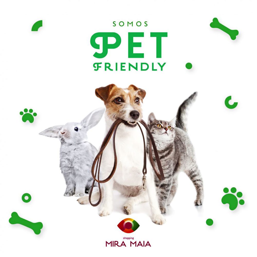 Cartaz de aviso de permissão de animais de estimação no Mira Maia Shopping.