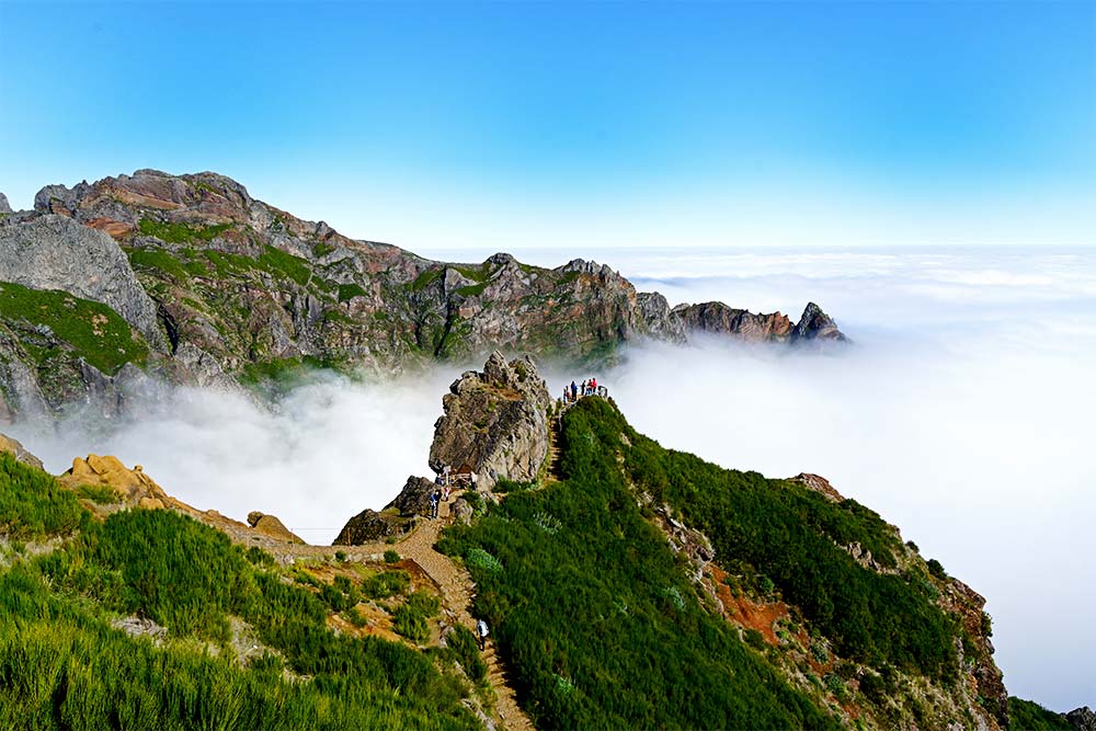 Vista do Pico do Arieiro, na Madeira.