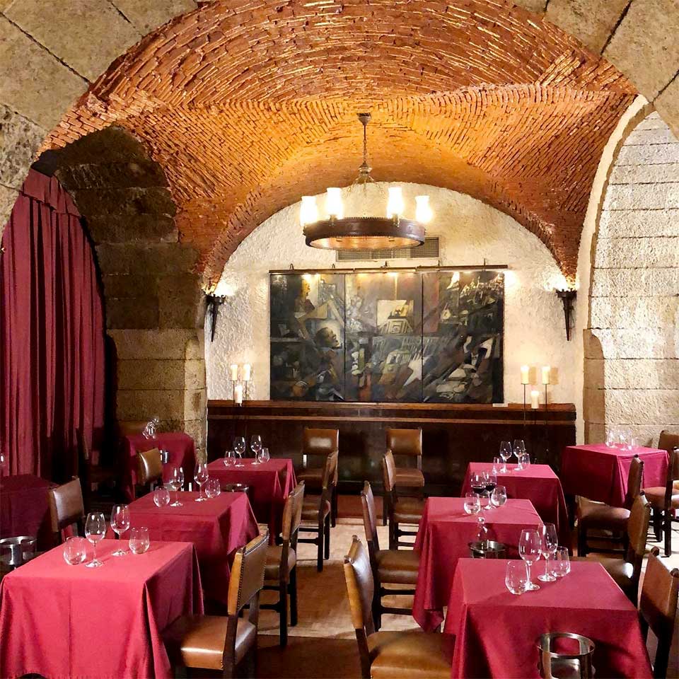 Interior do Café Luso, uma conhecida casa de fados de Lisboa